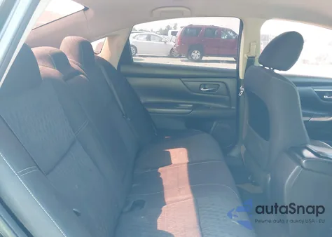 2018 Nissan Altima 2.5 z USA, uszkodzony, nr VIN 1N4AL3AP8JC176292